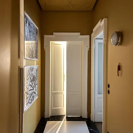 Elegant 1920s Apartment, Refined &