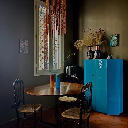 Elegant 1920s Apartment, Refined & Apartment *